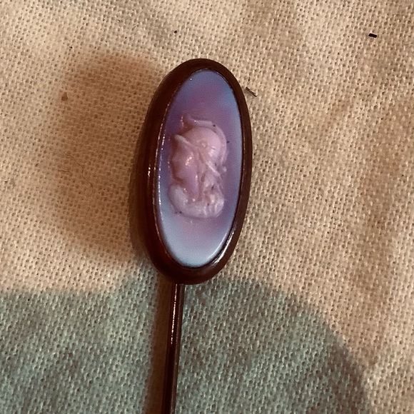 Vintage Helmeted Greco-Roman Bust Cameo Stick Pin - Picture 7 of 7